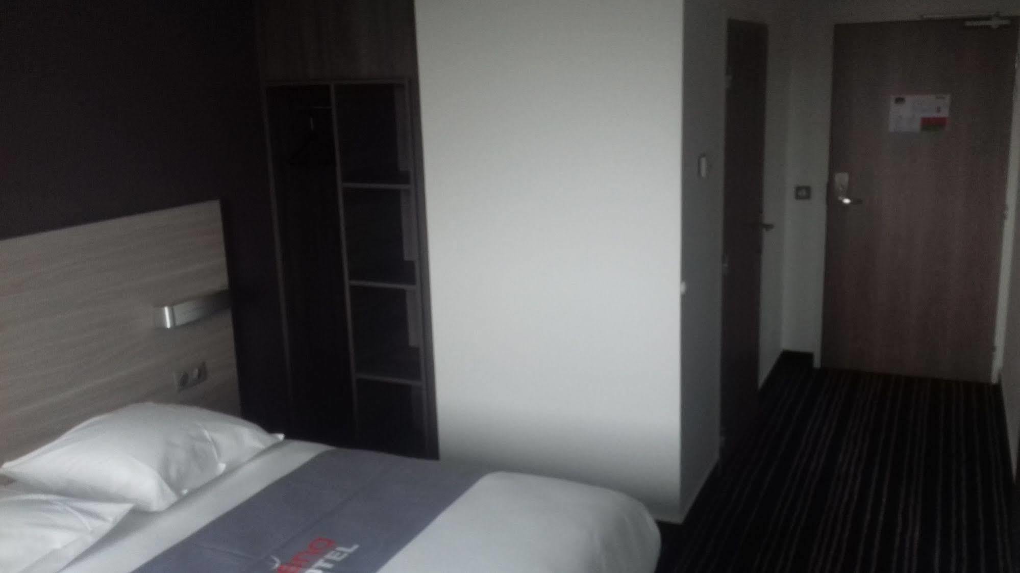 Hotel Arena Toulouse Exterior foto